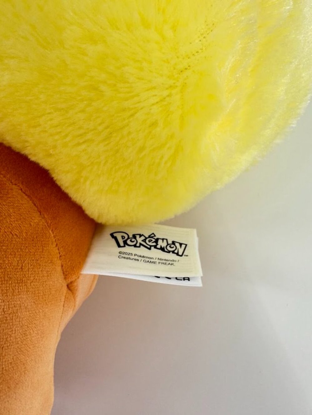 Pokémon Flareon 18" Evolutions Sleeping Plush Buddy by Jazwares - NEW WITH TAGS - Picture 5 of 7